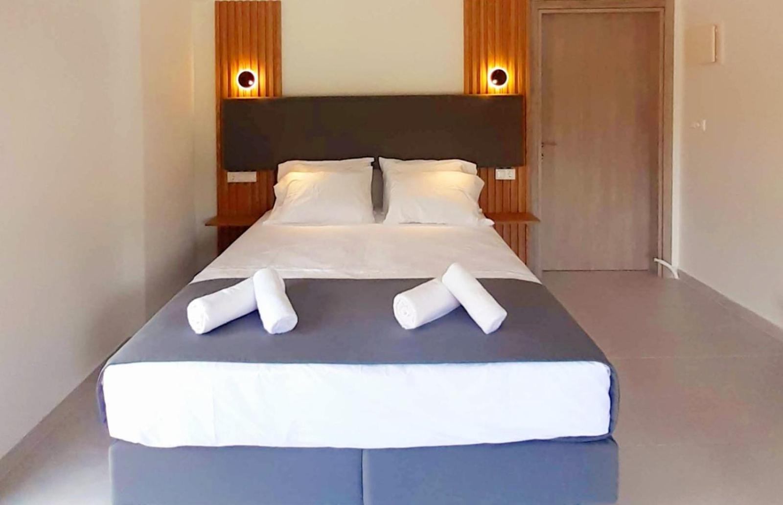 ניקיטי Acta Luxury Rooms מראה חיצוני תמונה