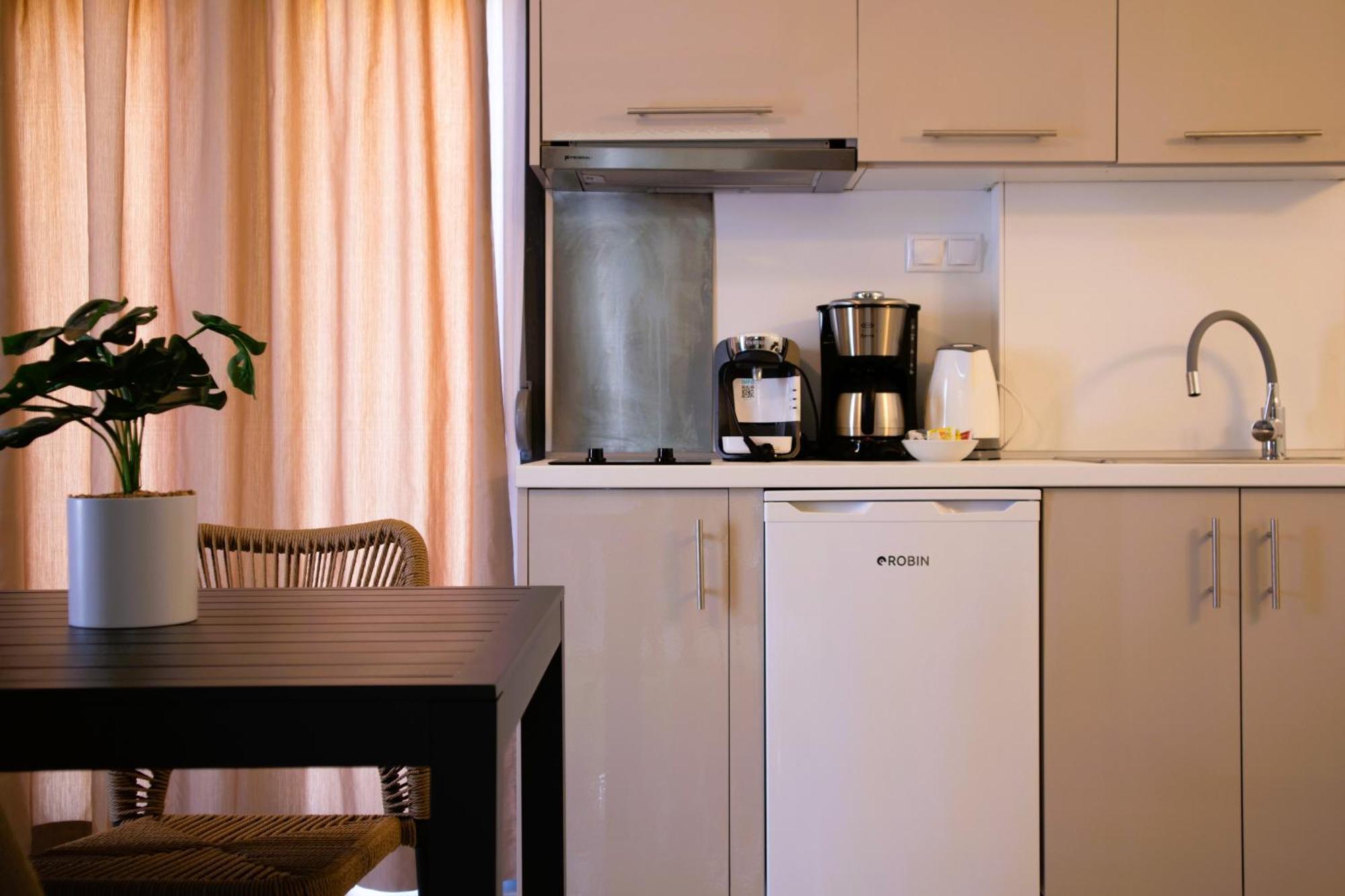 ניקיטי Acta Luxury Rooms מראה חיצוני תמונה